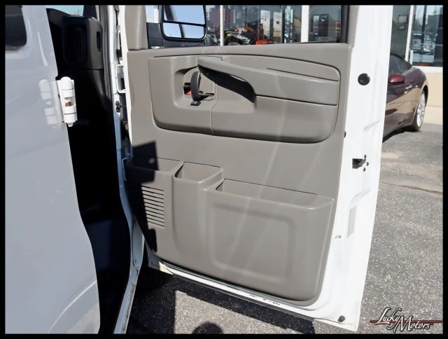 2014 Chevrolet Express - Image 21 of 21
