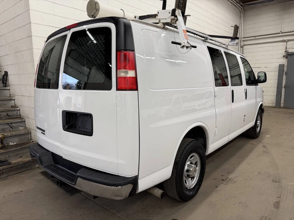 2014 Chevrolet Express - Image 2 of 12