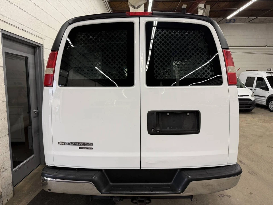 2014 Chevrolet Express - Image 9 of 12