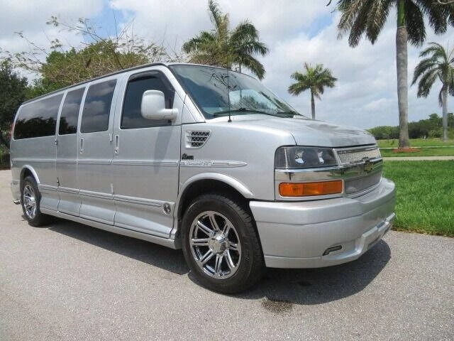2014 Chevrolet Express - Image 9 of 12