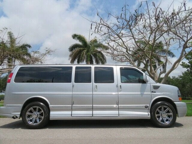 2014 Chevrolet Express - Image 3 of 12
