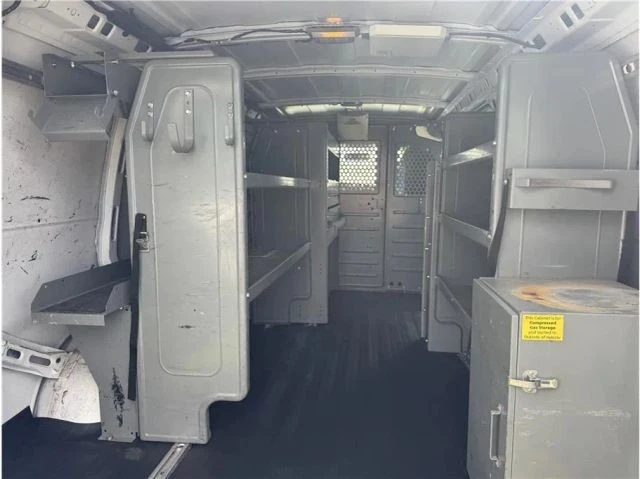 2014 Chevrolet Express - Image 6 of 10