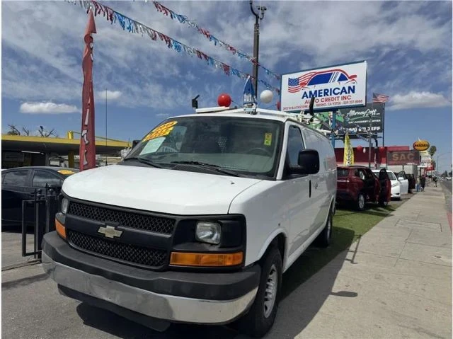 2014 Chevrolet Express - Image 3 of 10