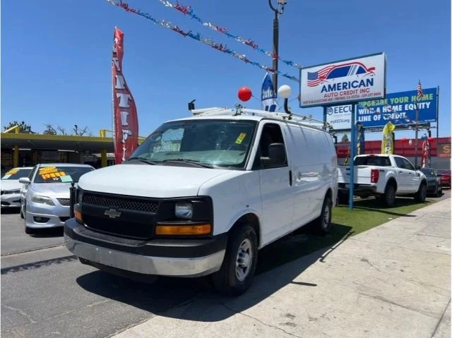 2014 Chevrolet Express - Image 3 of 14