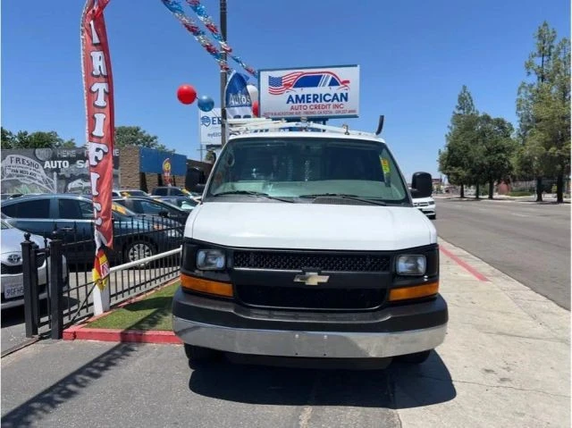 2014 Chevrolet Express - Image 2 of 14