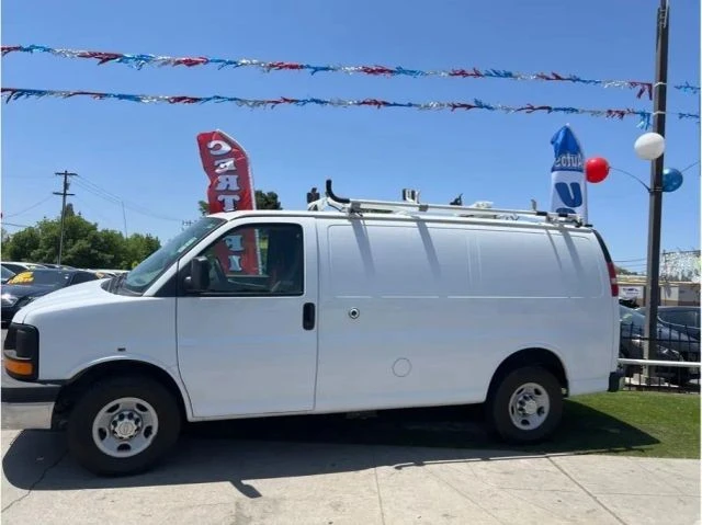 2014 Chevrolet Express - Image 4 of 9