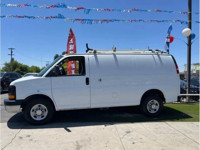 2014 Chevrolet Express - Image 4 of 12