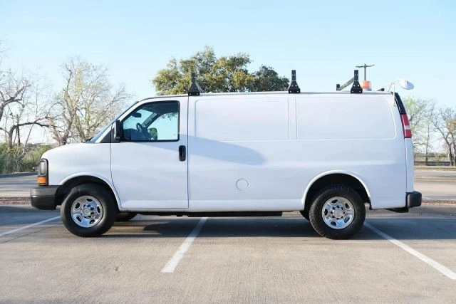2014 Chevrolet Express - Image 10 of 21