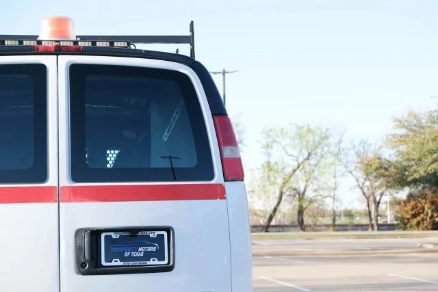 2014 Chevrolet Express - Image 18 of 21