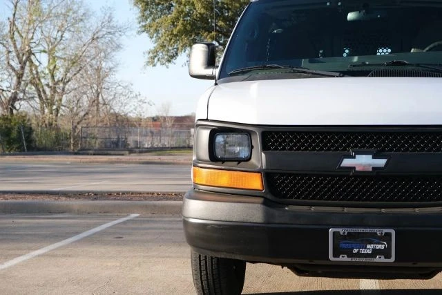 2014 Chevrolet Express - Image 6 of 21