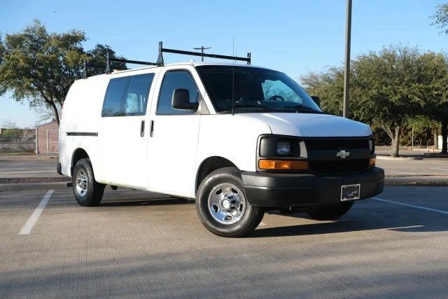 2014 Chevrolet Express - Image 3 of 21