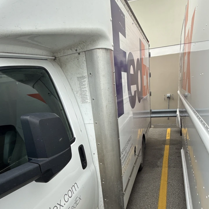 2014 Chevrolet Express - Image 6 of 10