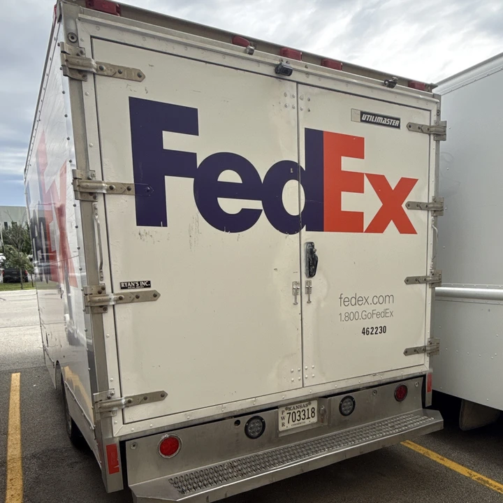 2014 Chevrolet Express - Image 7 of 10