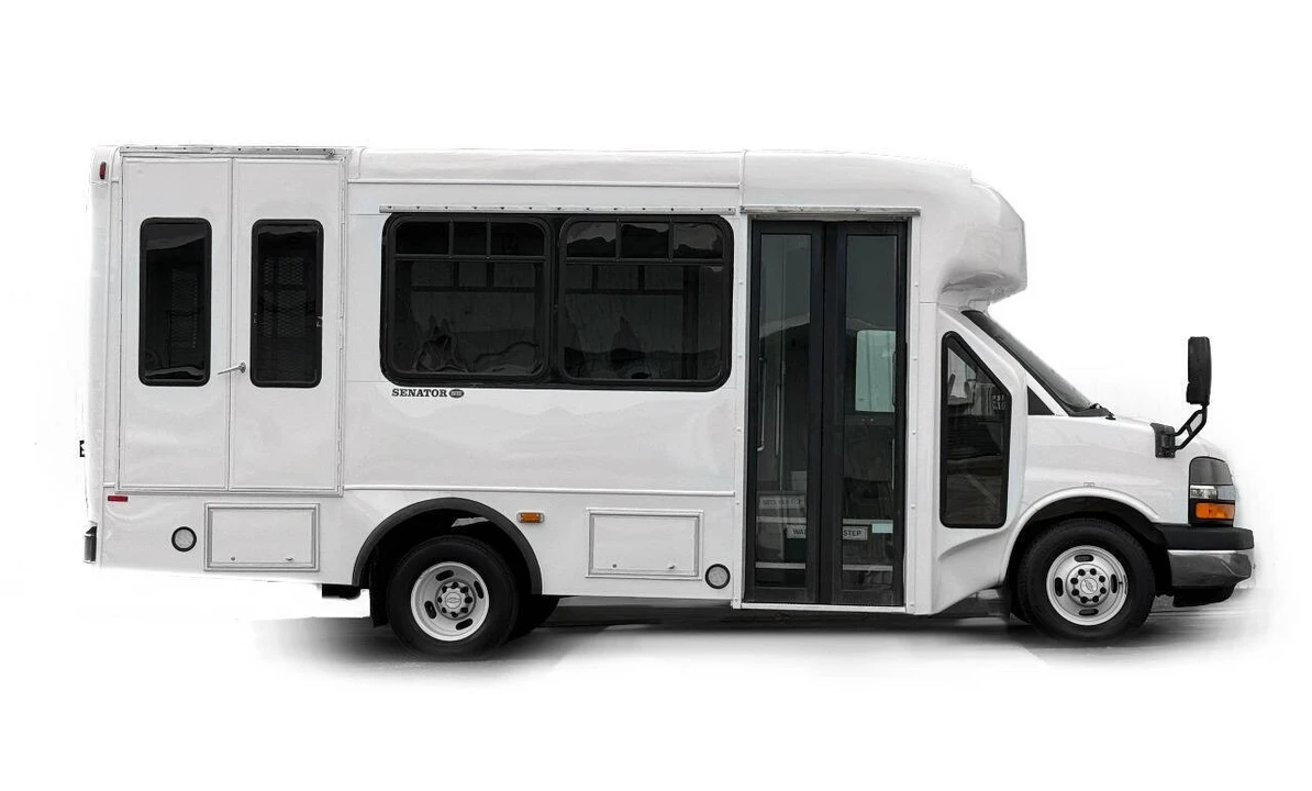 2014 Chevrolet Express - Image 5 of 21