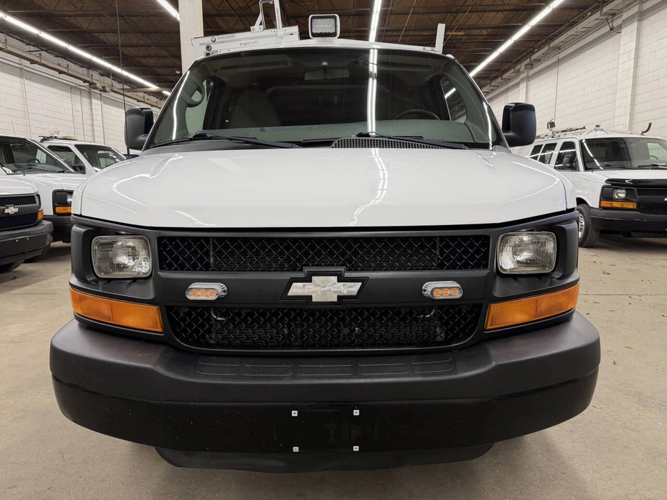 2014 Chevrolet Express - Image 8 of 12
