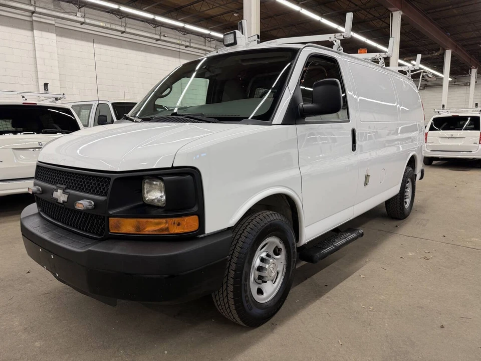 2014 Chevrolet Express - Image 3 of 21