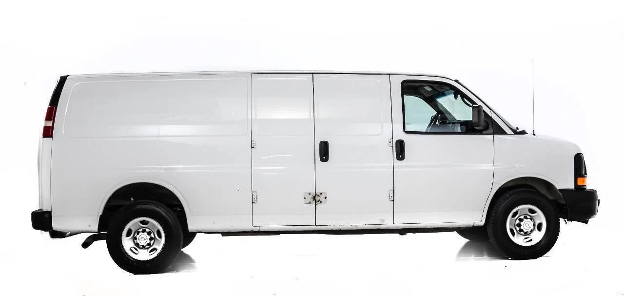 2014 Chevrolet Express - Image 5 of 12