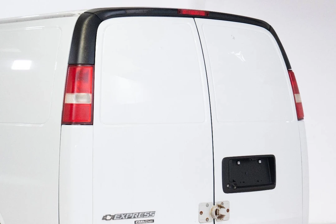 2014 Chevrolet Express - Image 12 of 12
