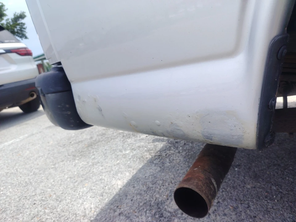 2014 Chevrolet Express - Image 16 of 20