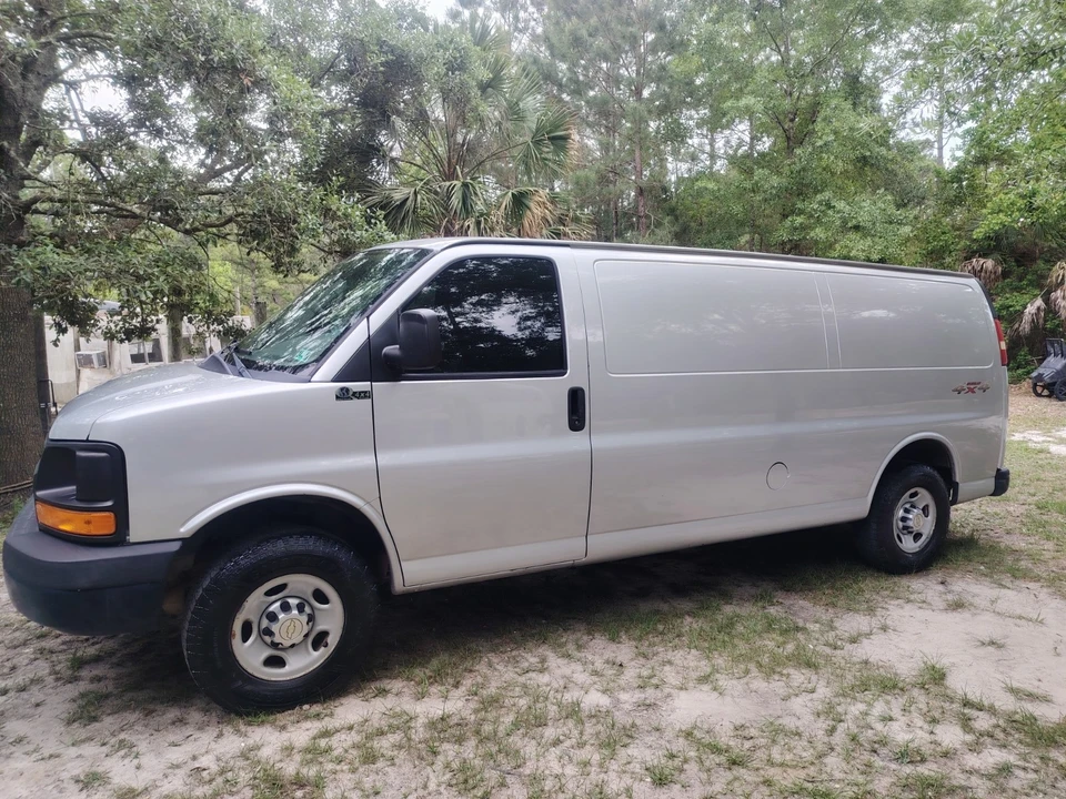 2014 Chevrolet Express - Image 5 of 20