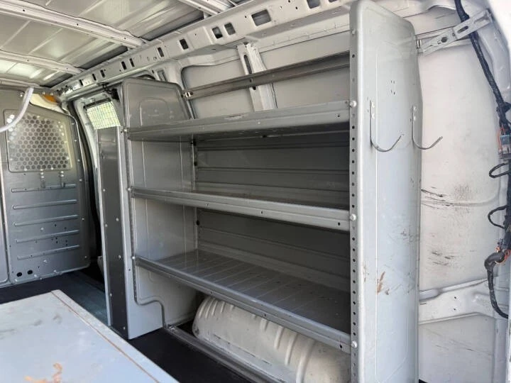 2014 Chevrolet Express - Image 12 of 18