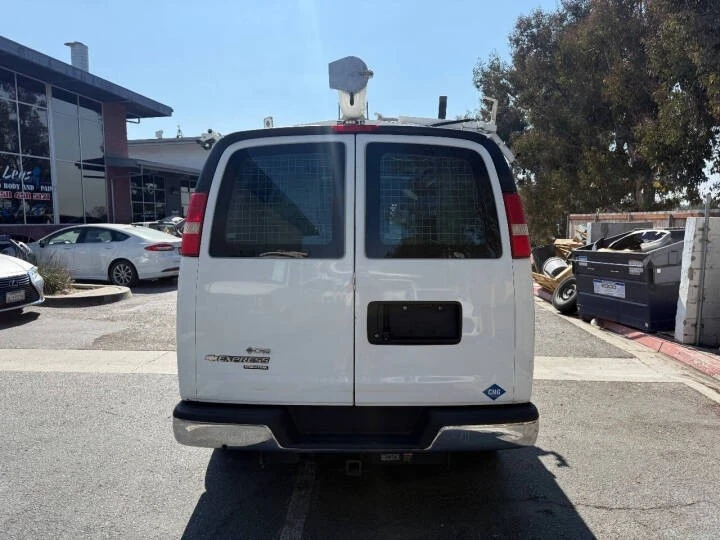 2014 Chevrolet Express - Image 7 of 18