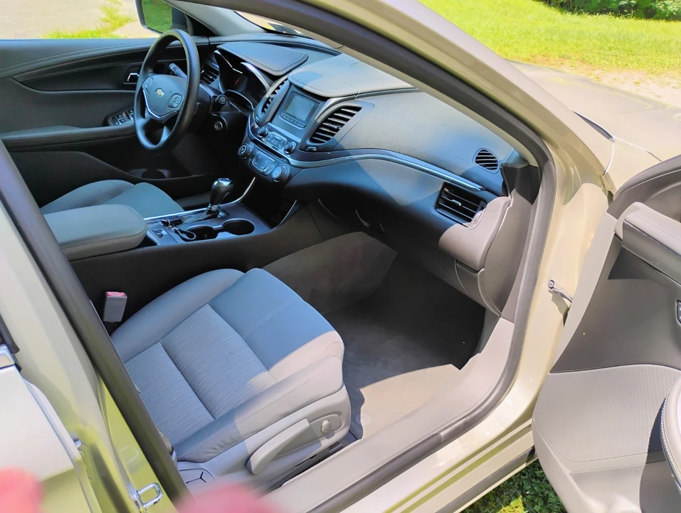 2014 Chevrolet Impala 10th Gen - Image 21 of 24