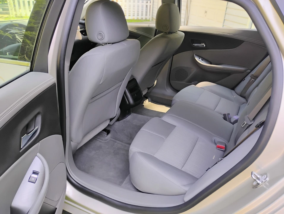2014 Chevrolet Impala 10th Gen - Image 17 of 24