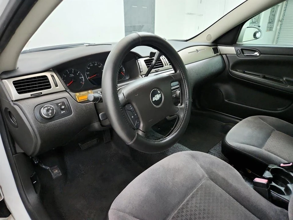 2014 Chevrolet Impala 10th Gen - Image 13 of 31