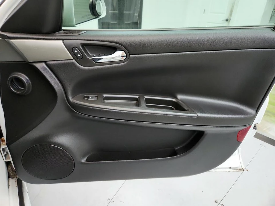 2014 Chevrolet Impala 10th Gen - Image 24 of 31
