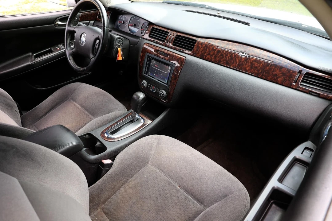 2014 Chevrolet Impala 10th Gen - Image 17 of 21