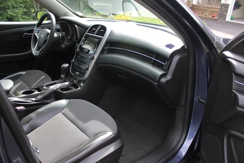 2014 Chevrolet Malibu - Image 10 of 17
