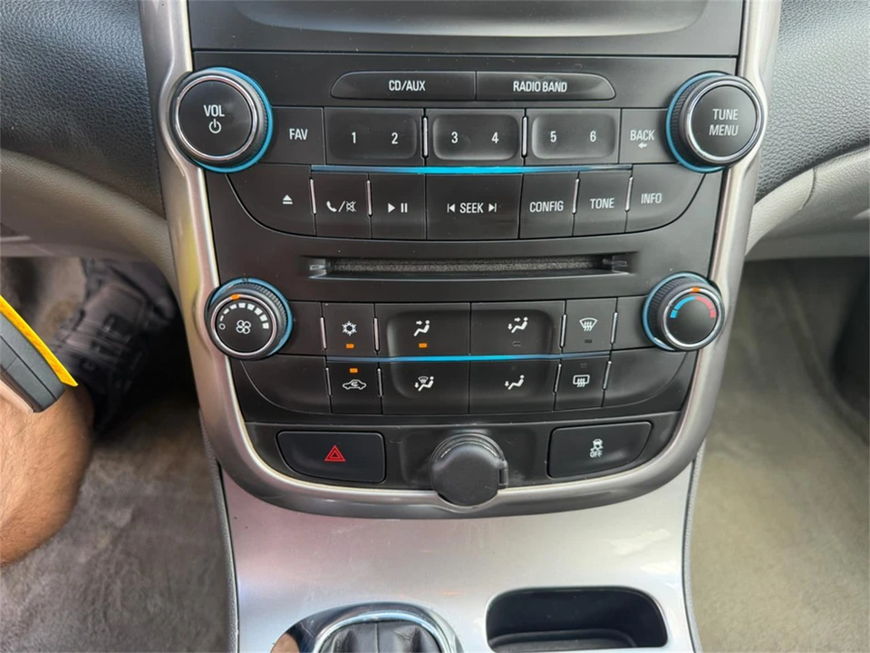 2014 Chevrolet Malibu - Image 20 of 31
