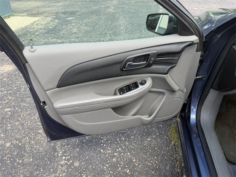 2014 Chevrolet Malibu - Image 14 of 31