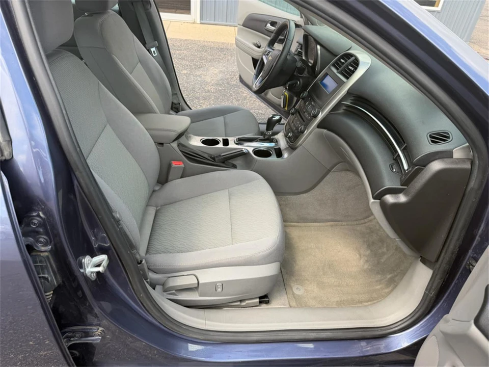 2014 Chevrolet Malibu - Image 29 of 31