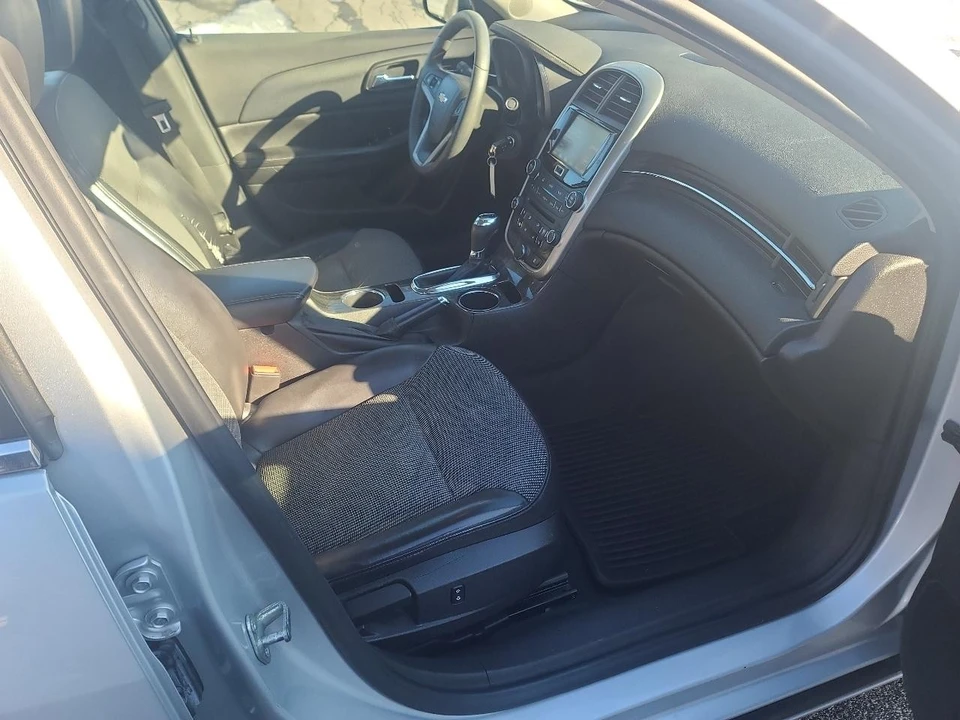 2014 Chevrolet Malibu - Image 13 of 20