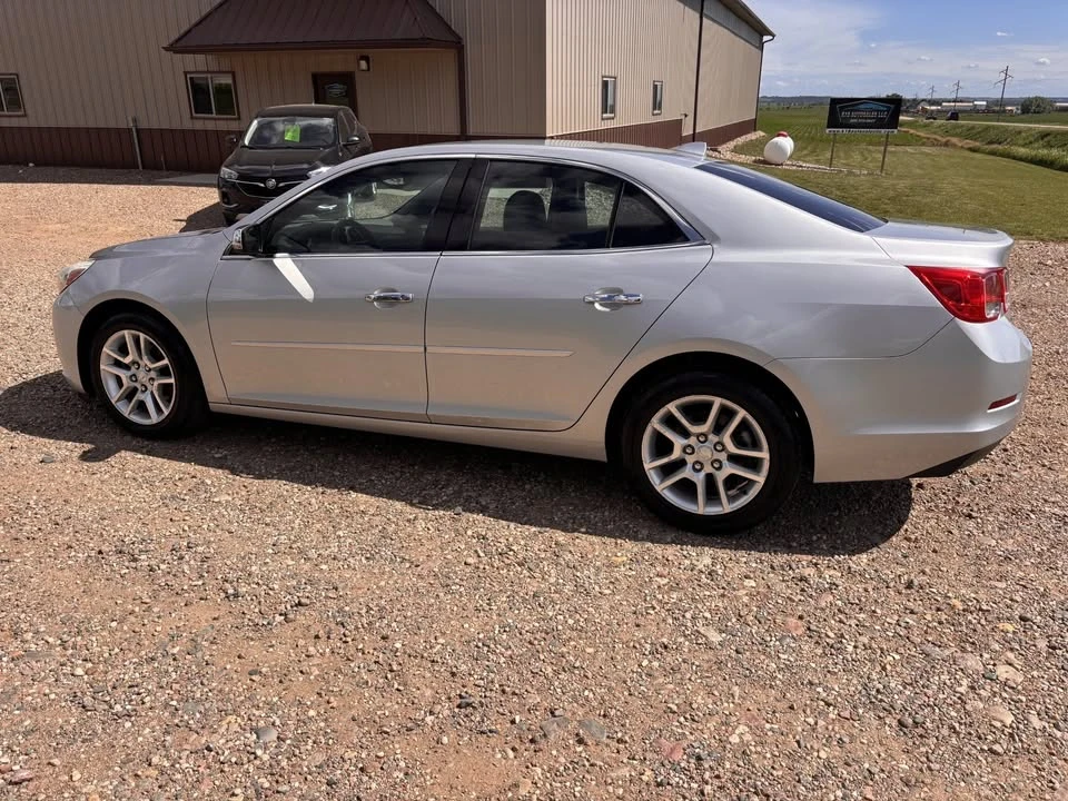 2014 Chevrolet Malibu - Image 2 of 6