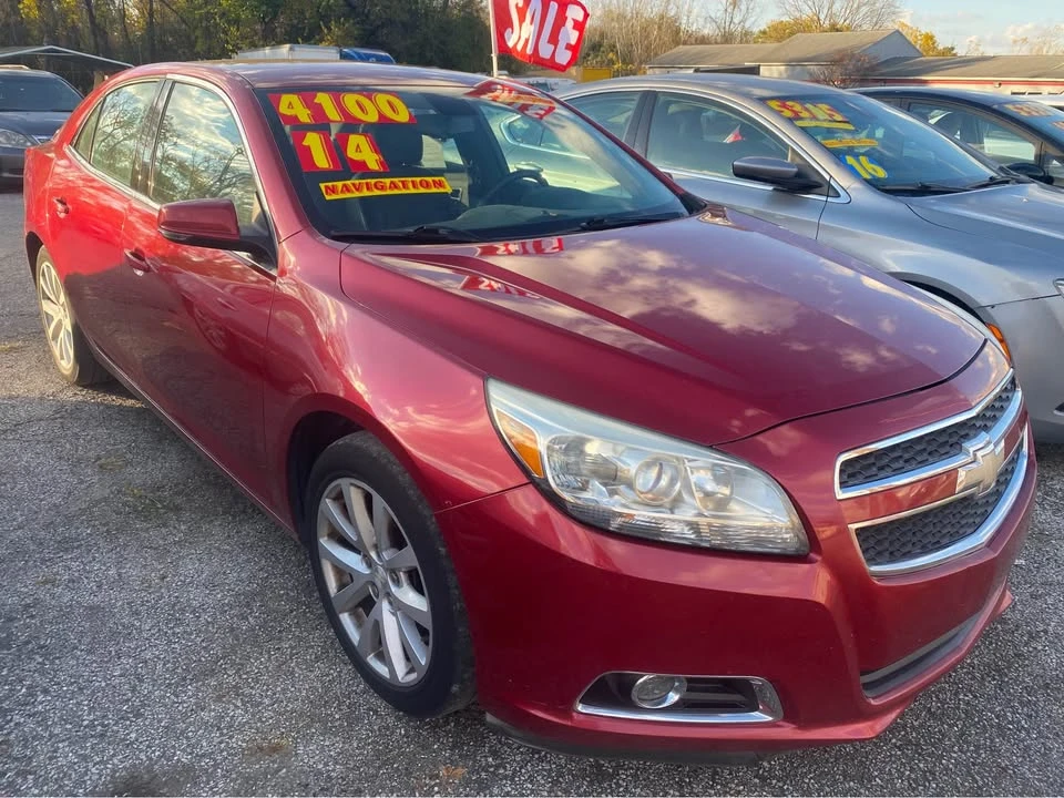 2014 Chevrolet Malibu - Image 2 of 3