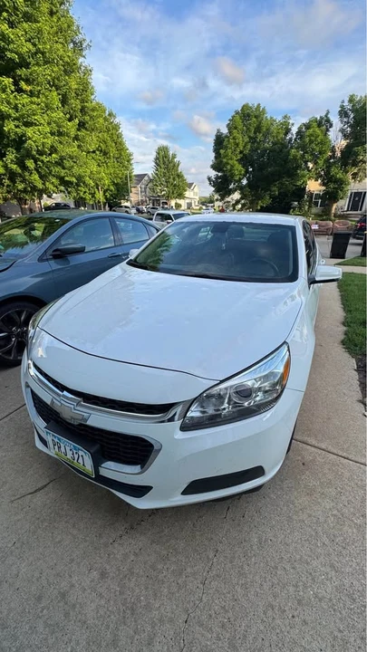 2014 Chevrolet Malibu - Image 2 of 9