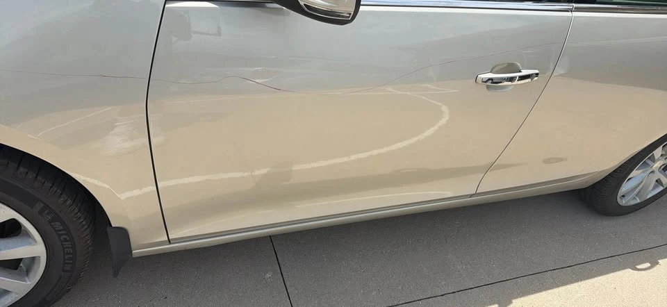 2014 Chevrolet Malibu - Image 2 of 7