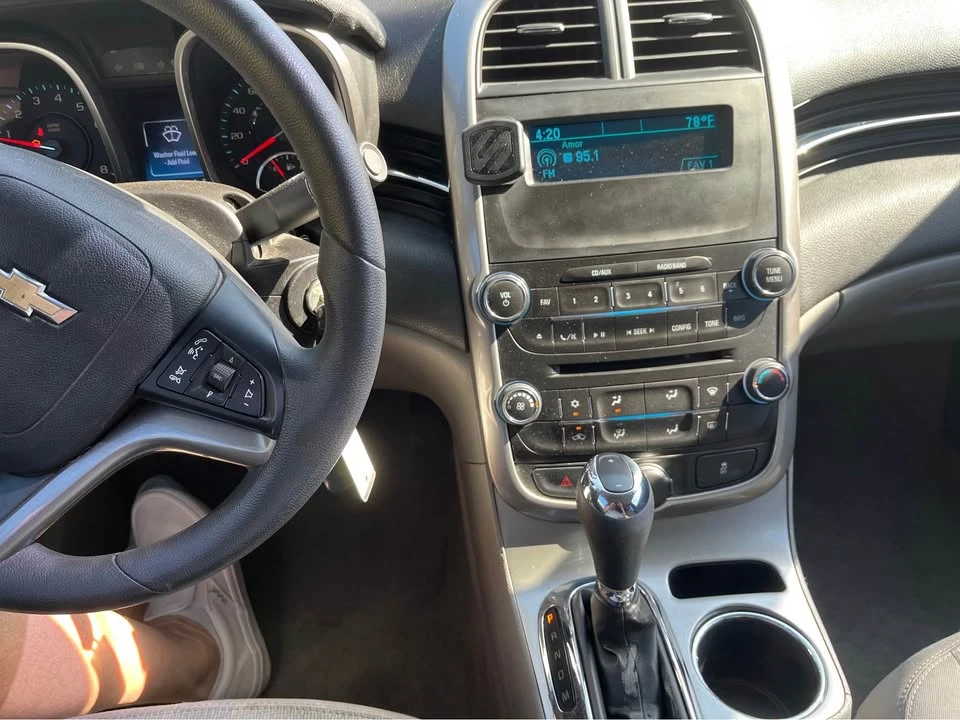 2014 Chevrolet Malibu - Image 8 of 20