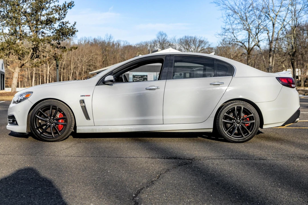 2014 Chevrolet SS - Image 3 of 31