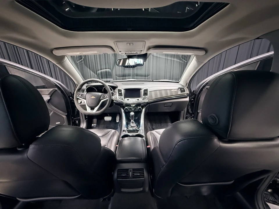 2014 Chevrolet SS - Image 2 of 12