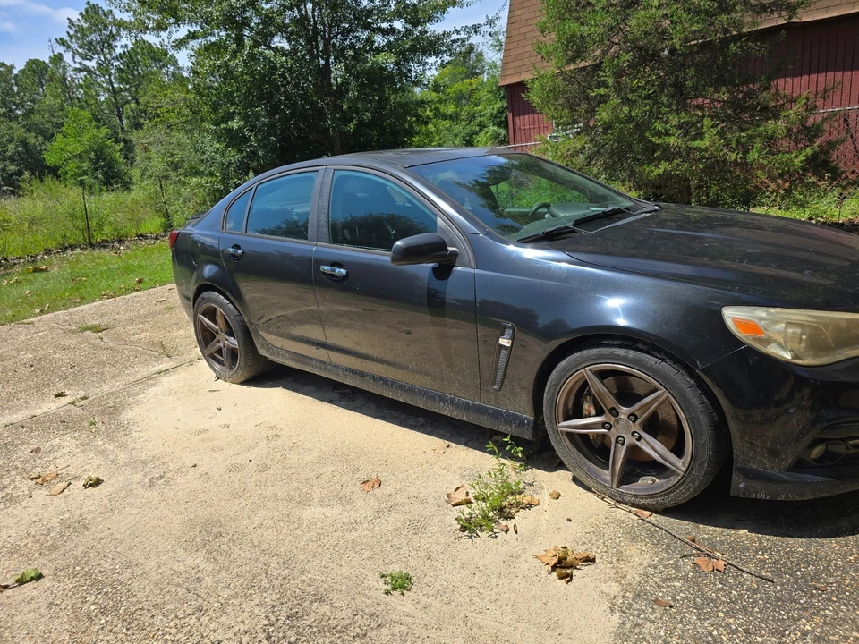 2014 Chevrolet SS - Image 2 of 8