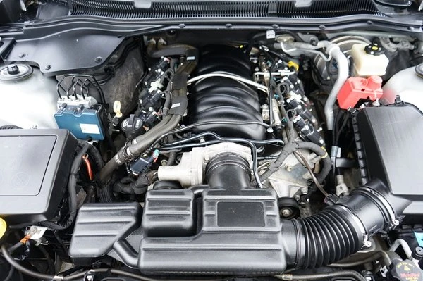 2014 Chevrolet SS - Image 8 of 18