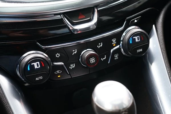 2014 Chevrolet SS - Image 15 of 18
