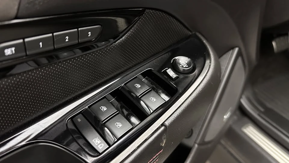 2014 Chevrolet SS - Image 12 of 19