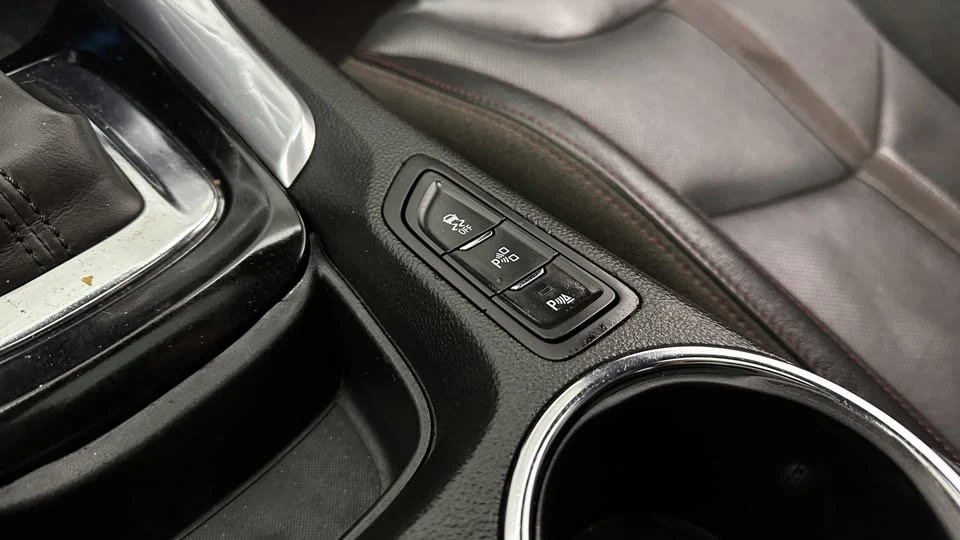 2014 Chevrolet SS - Image 18 of 19