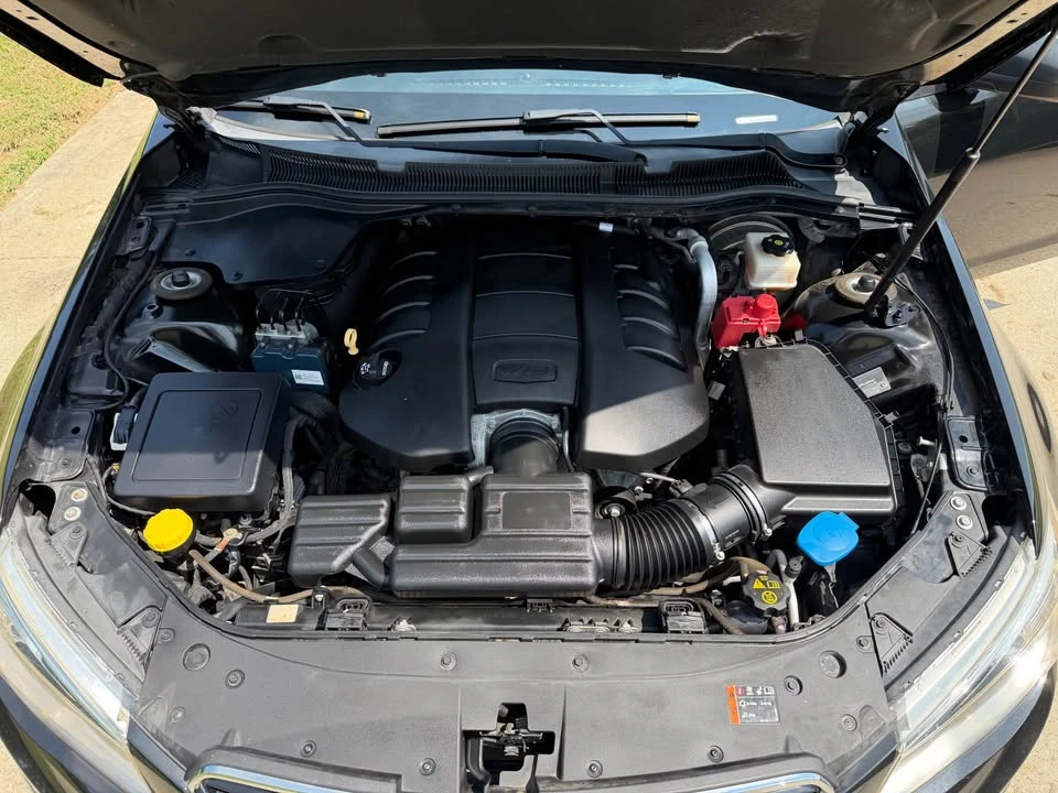 2014 Chevrolet SS - Image 8 of 17