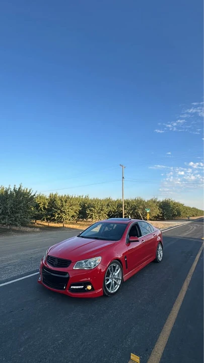 2014 Chevrolet SS - Image 2 of 10